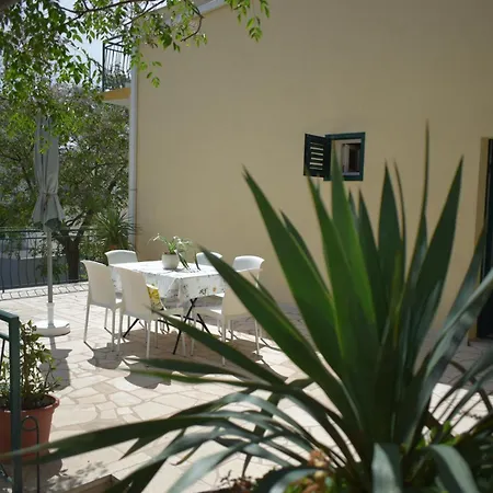 Apartment Antonella Makarska